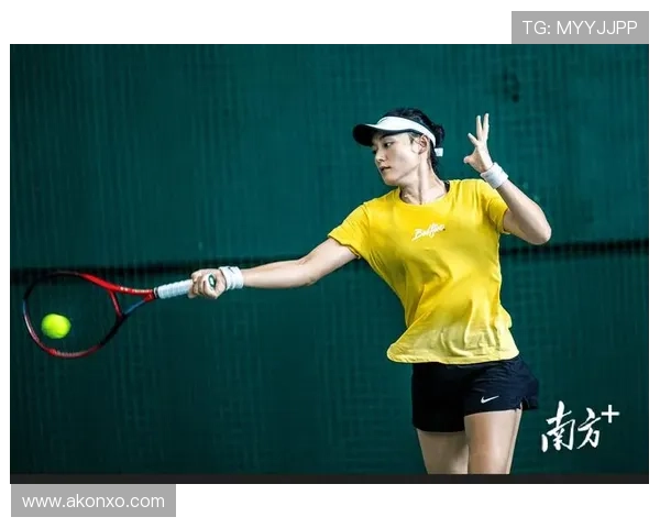 网球名将赛场精彩纷呈 新兴年轻选手崭露头角挑战传统强者